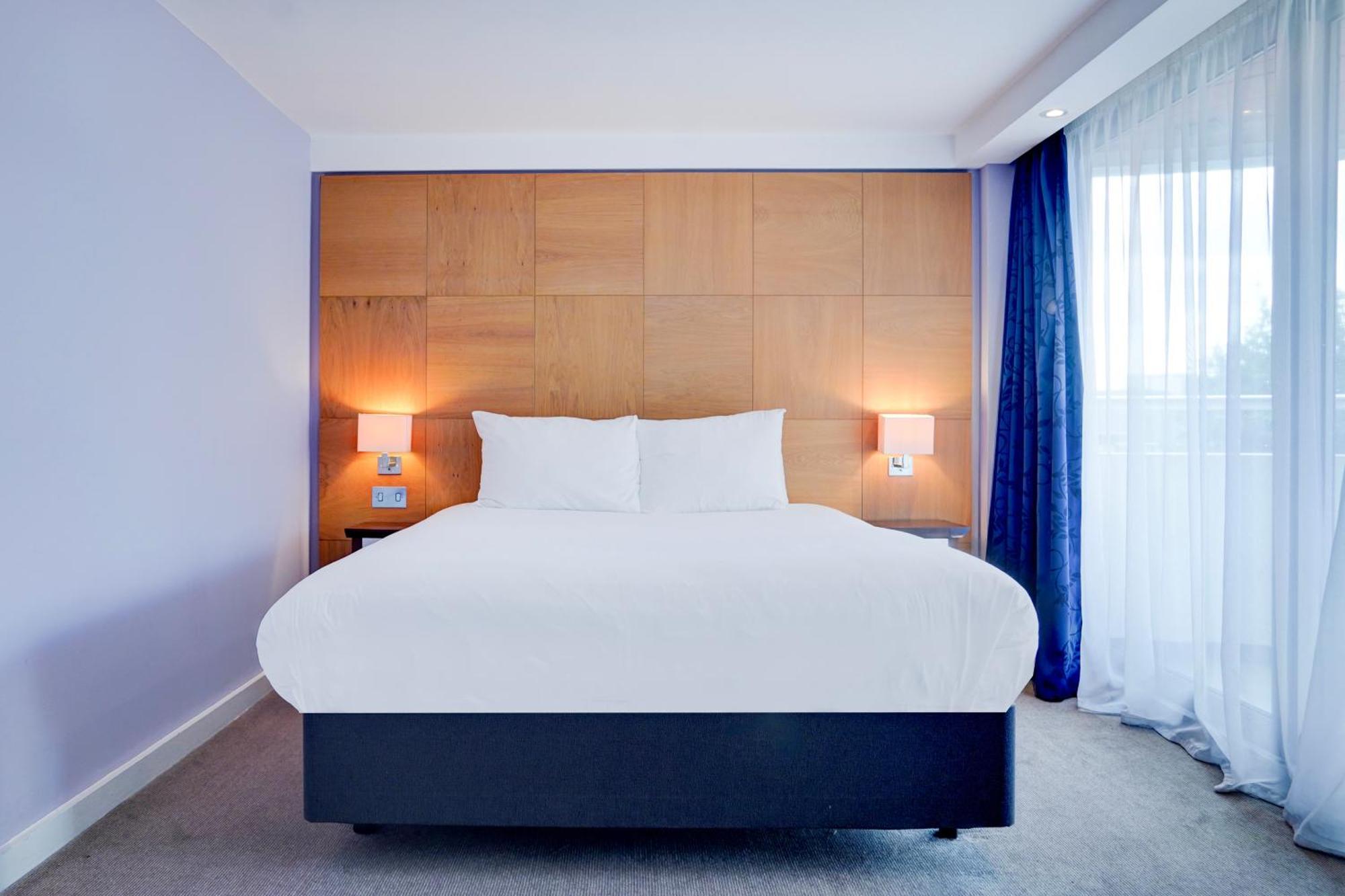 Belvilla Crewe City Centre Hotel Lifestyle المظهر الخارجي الصورة