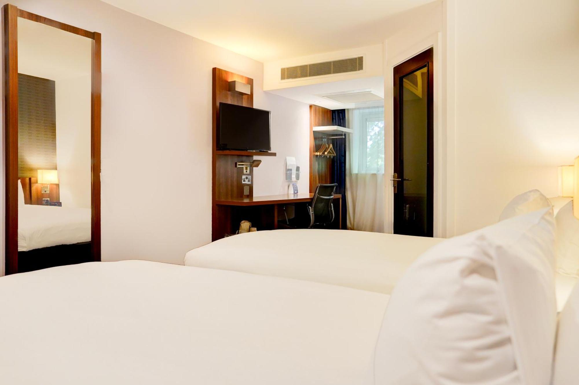Belvilla Crewe City Centre Hotel Lifestyle المظهر الخارجي الصورة