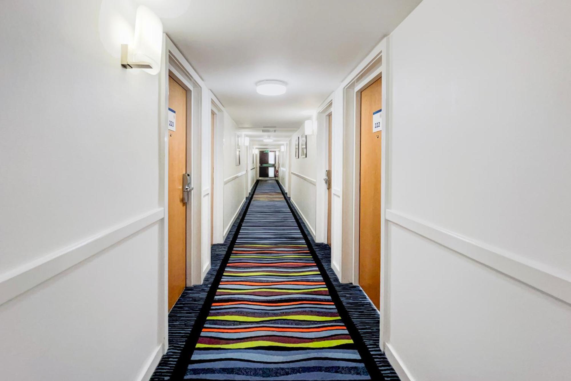 Belvilla Crewe City Centre Hotel Lifestyle المظهر الخارجي الصورة